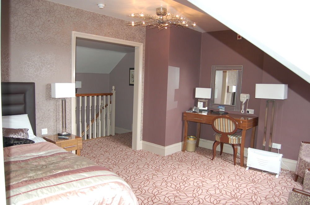 Фото Gardens Hotel