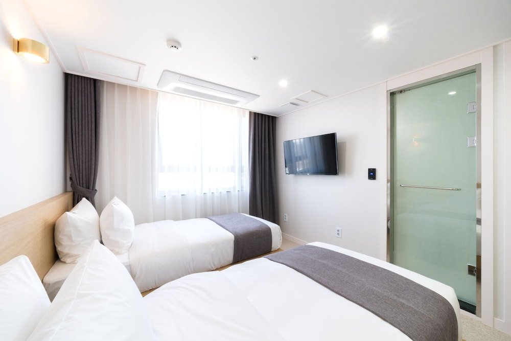 Фото Incheon Airport Legend Hotel