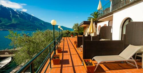 Внешний вид отеля Hotel Leonardo da Vinci в Лимоне-суль-Гарде, фото 1