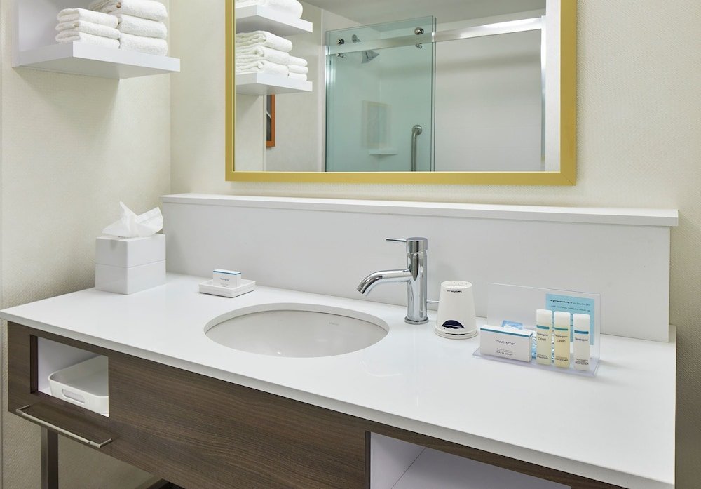 Фото Hampton Inn & Suites Atlanta-Midtown, Ga