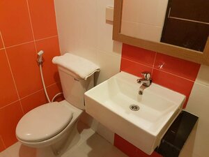 Гостиница RedDoorz @ Budget Hotel Ambon