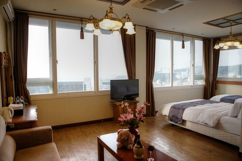 Гостиница Incheon Cherbourg Tourist Hotel в Инчхоне