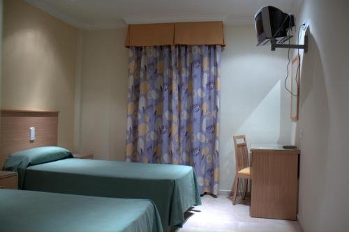 Фото Hotel Los Girasoles