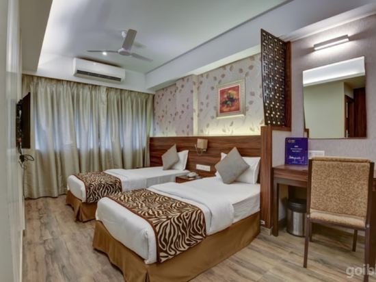 Фото Hotel Maharana Inn Chembur