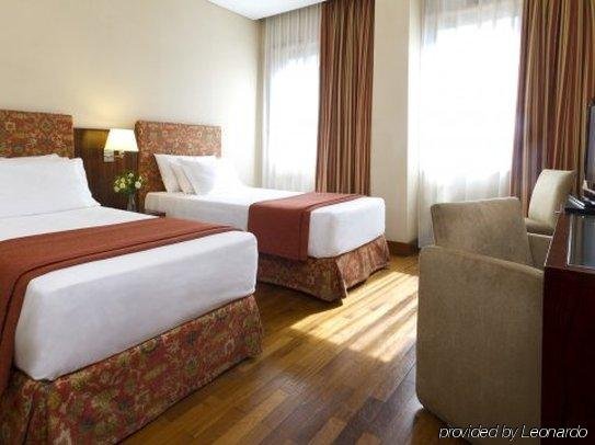 Фото Hotel NH Collection Buenos Aires Jousten