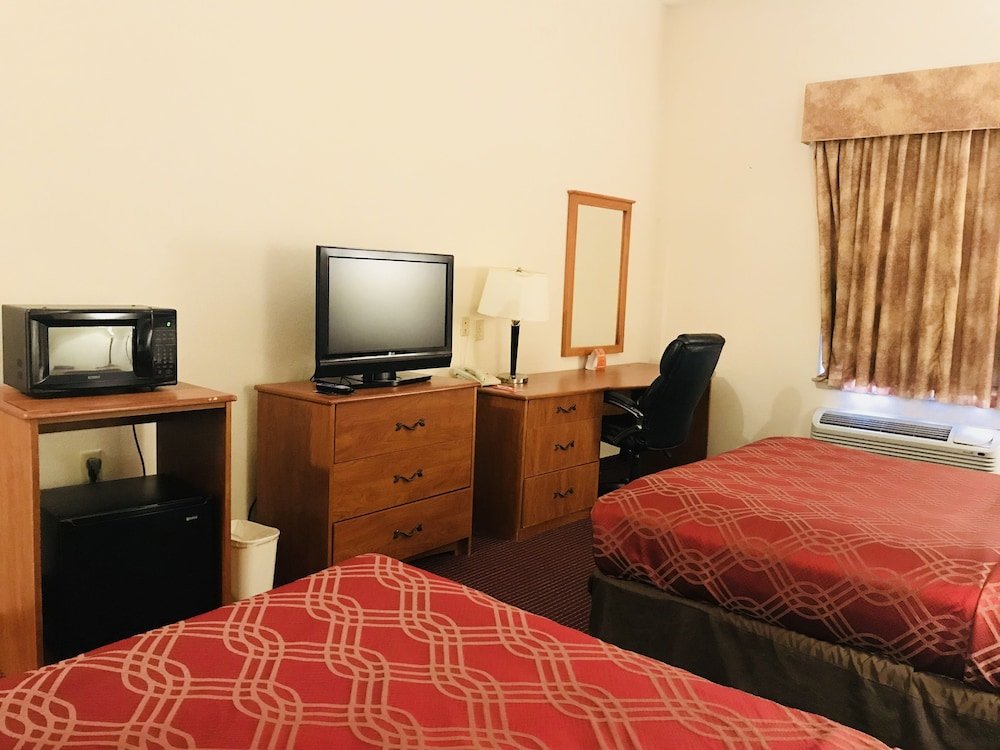 Фото Econo Lodge Inn & Suites Beaumont