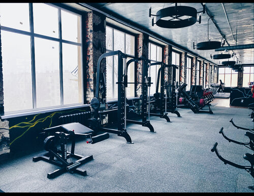 Metro muscle gym hotsell