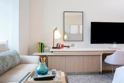 Фото Art Ovation Hotel, Autograph Collection