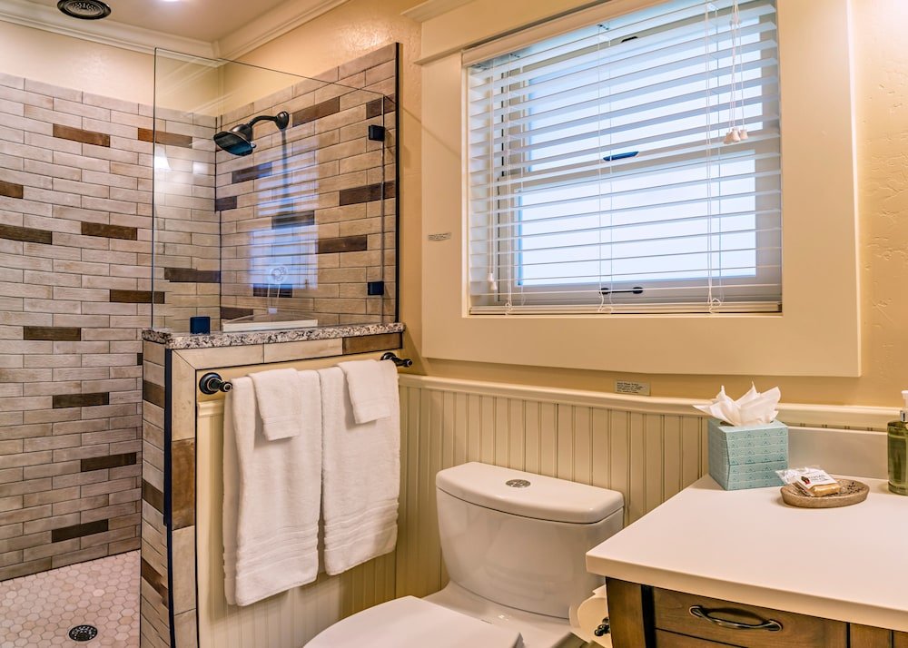 Фото Winchester Inn