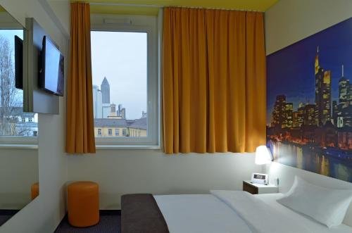 Фото B&b Hotel Frankfurt-Hbf