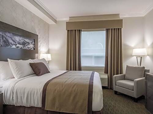 Фото Ramada by Wyndham Revelstoke