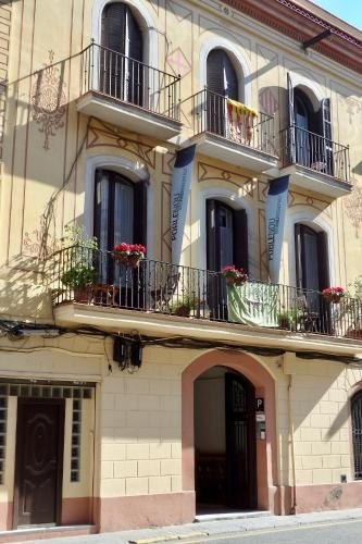 Фото Hostal B&b Poblenou