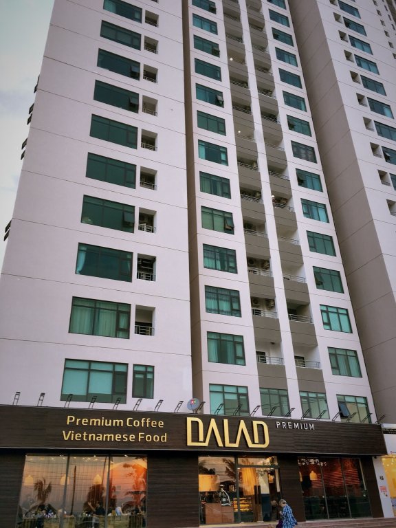 Фото Seaview Front Apartment