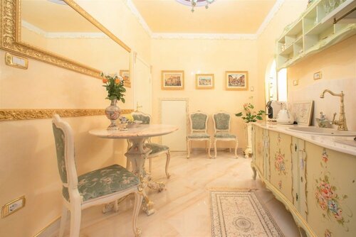 Гостиница Fiore D Arancio Suite в Вероне