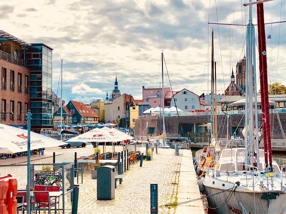 Фото Hotel Kontorhaus Stralsund