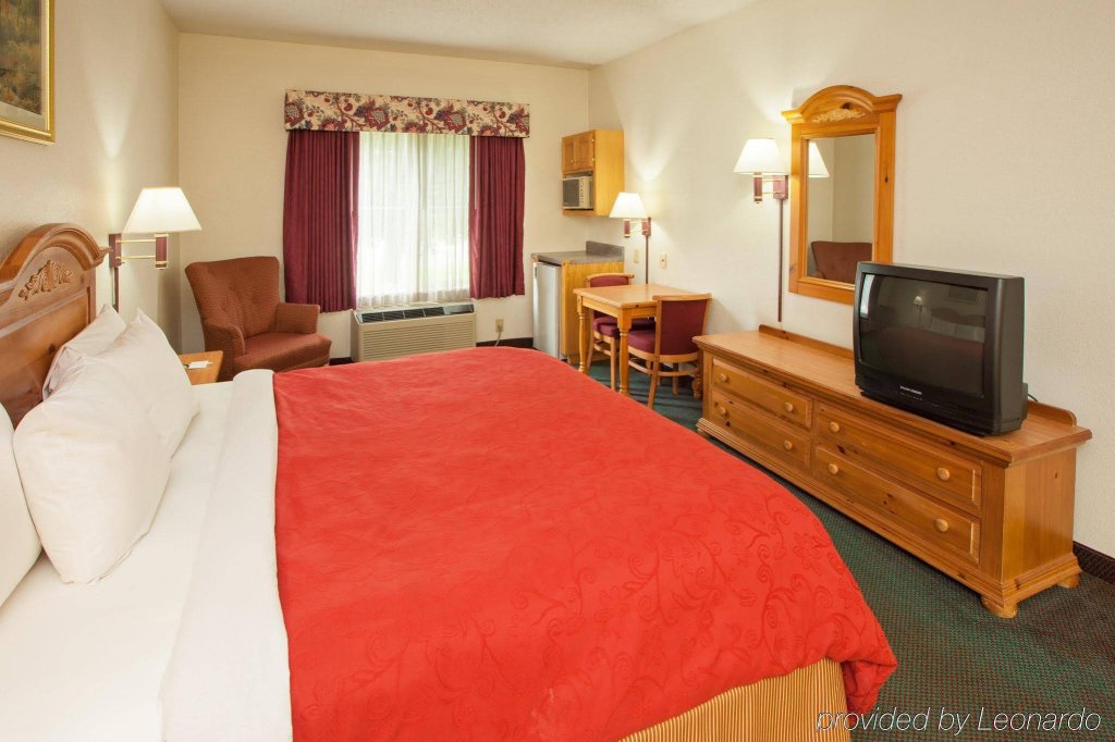 Фото Country Inn & Suites by Radisson, Indianapolis South, In