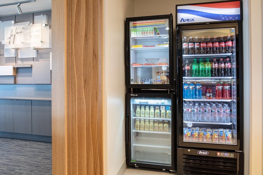 Фото Holiday Inn Express & Suites Ely, an Ihg Hotel