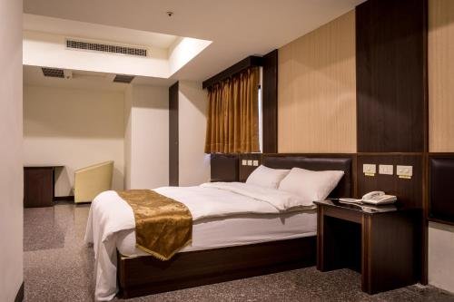 Фото Regal International Hotel