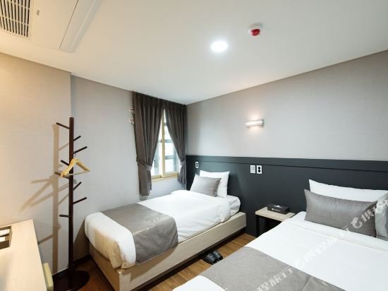 Фото Ehwa in Myeongdong