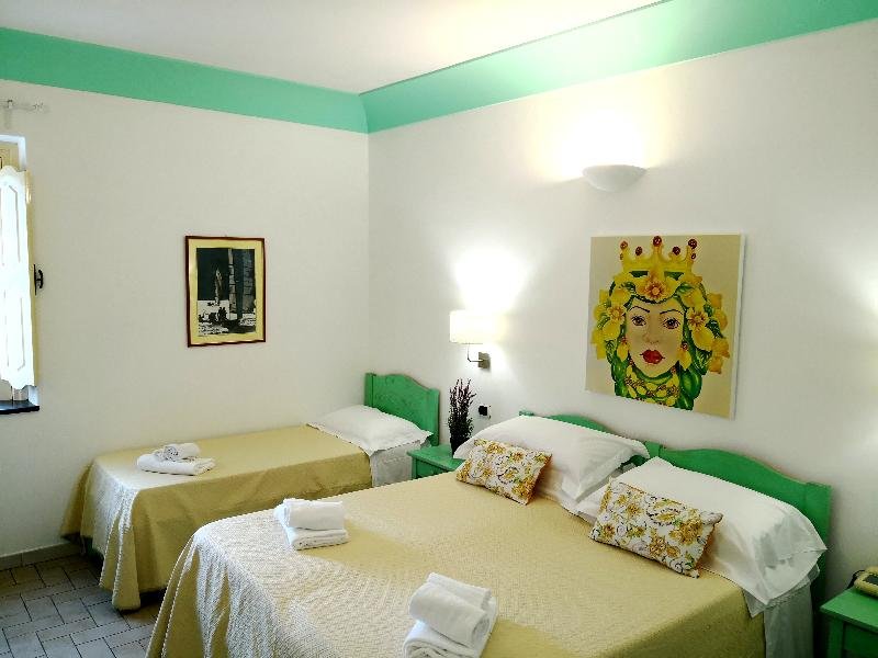 Фото Hotel Ossidiana Stromboli