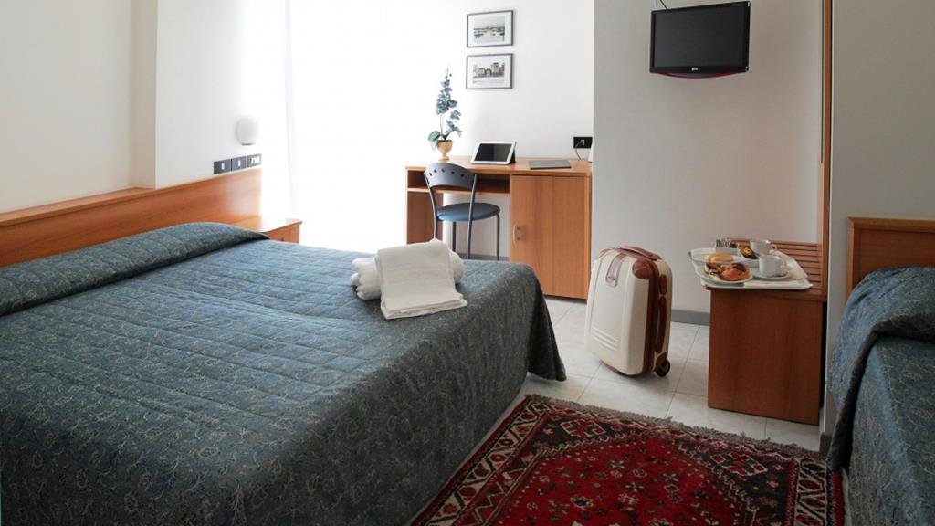 Фото Hotel Sunset