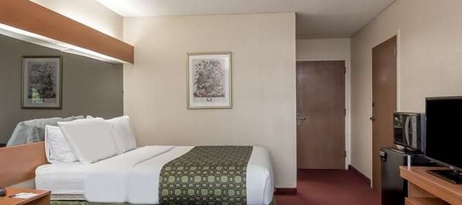 Фото Sleep Inn & Suites Tallahassee-Capitol