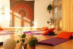 Viveka Yoga Bilbao (Comunidad Autónoma del País Vasco, Bizkaia, Bilbao, Calle Luzarra, 16), yoga studio
