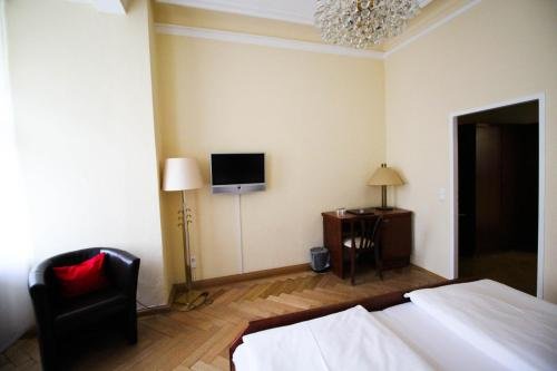 Фото Hotel Uhland