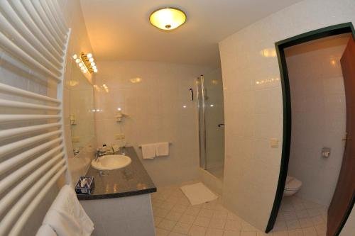 Фото Tennis & Golf Hotel Höllrigl