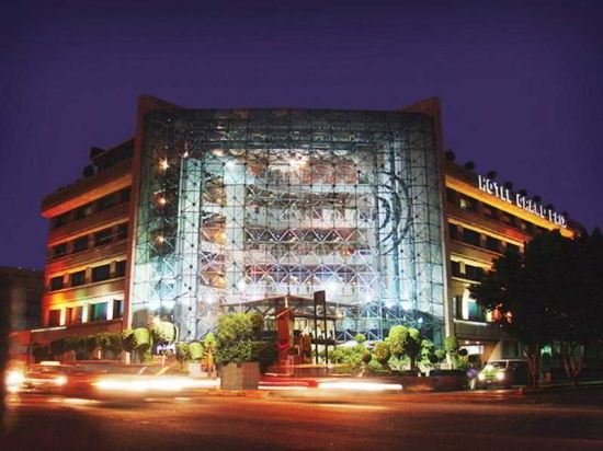 Фото отеля 1