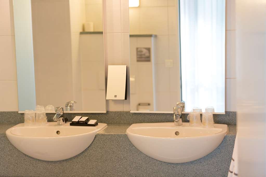 Фото Hotel Docklands