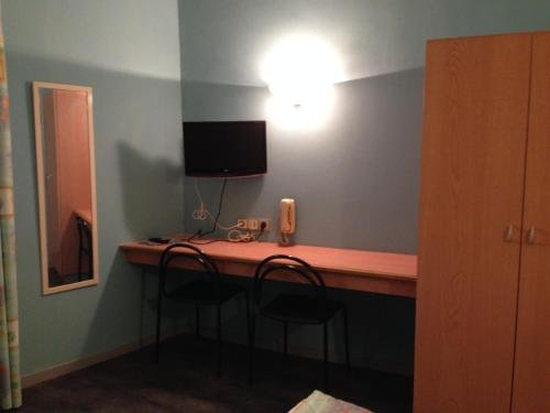 Фото Hotel Le Midi Clermont-Cournon