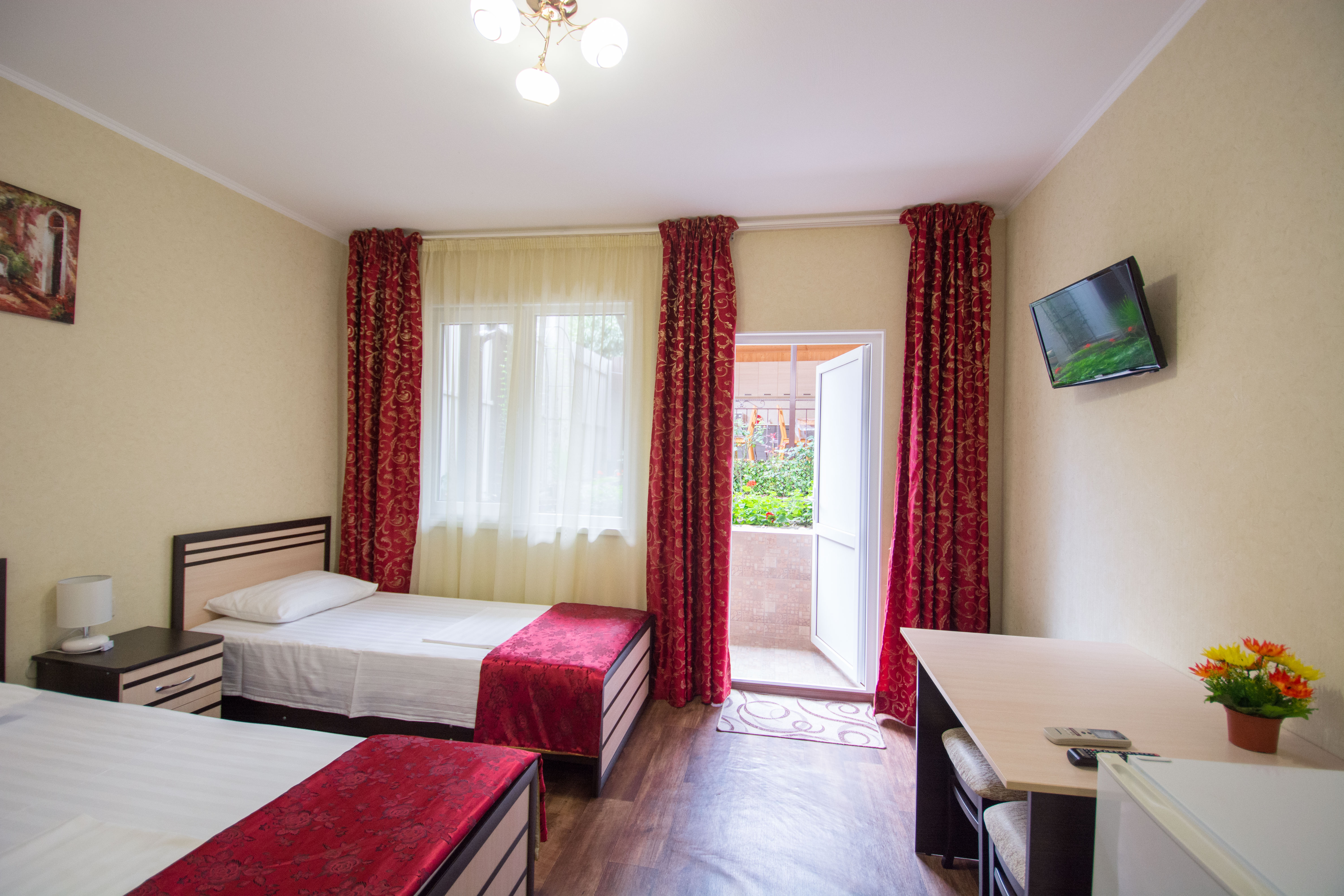 Фото Гостевой дом Лето