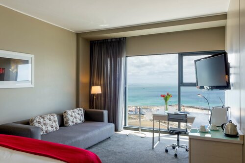 Внешний вид отеля Radisson Blu Hotel, Port Elizabeth в Гцгебехе, фото 5