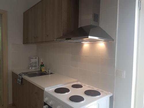 Фото Arigiri Apartments & Suites