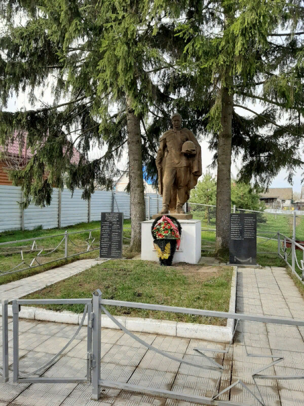 Monument, memorial Братская могила советских воинов, погибших в 1943 г., Oryol Oblast, photo