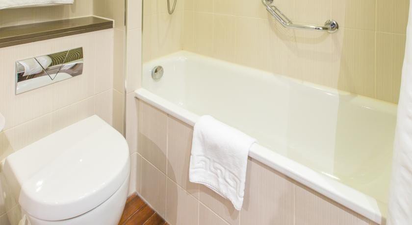 Фото DoubleTree by Hilton Stratford-upon-Avon