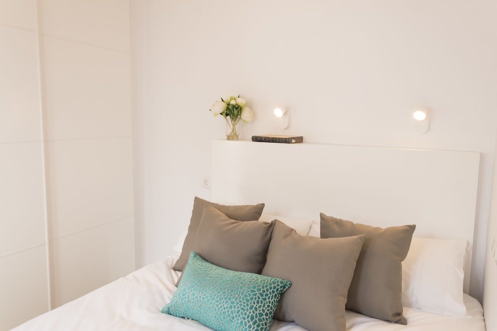 Фото Living4malaga Atico Cervantes