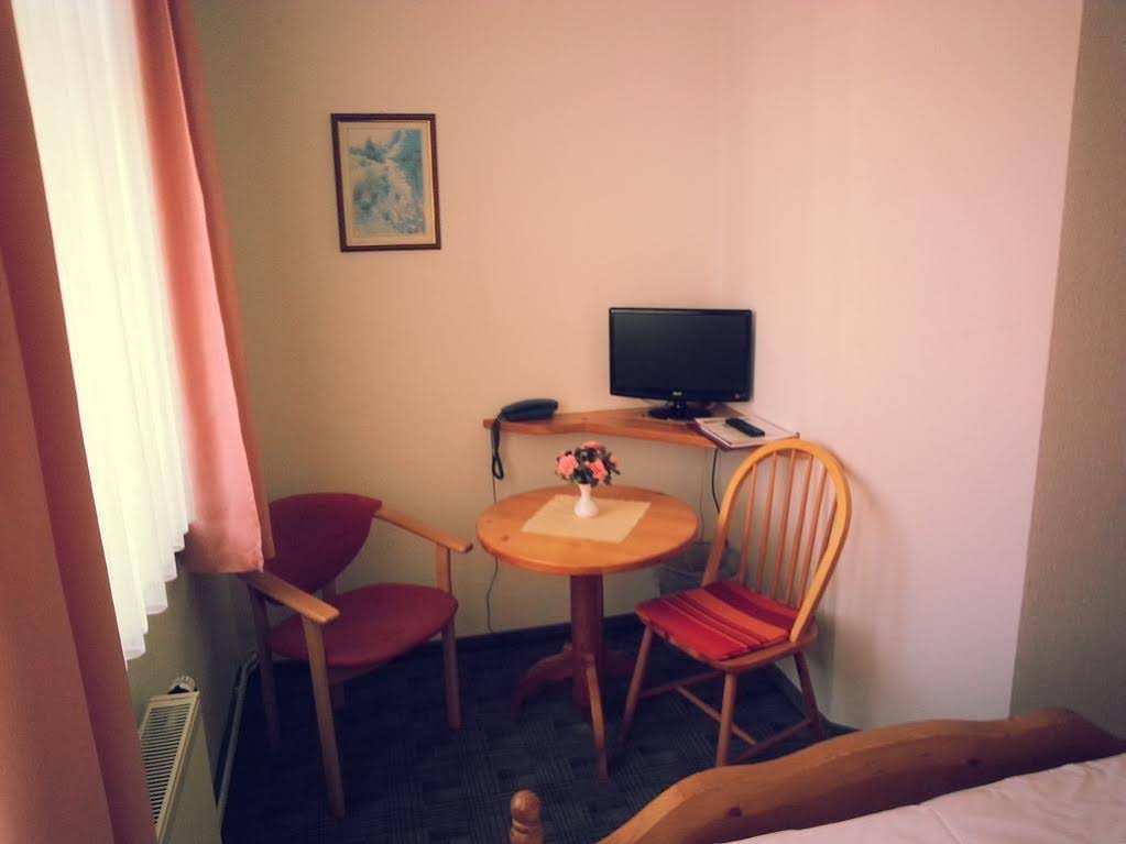 Фото Hotel Klostergarten