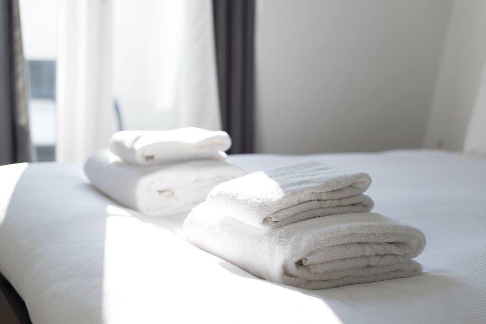 Фото Trendy 1br Home in Islington With Balcony!