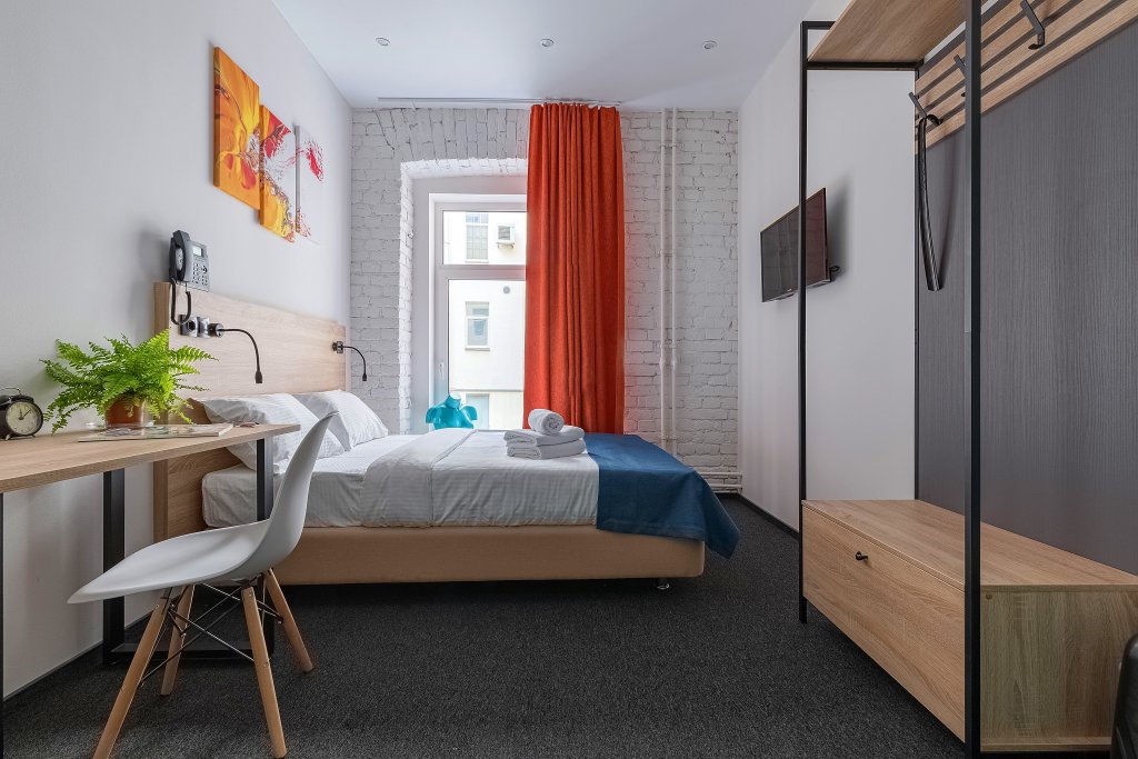 Фото Izzzi на Владимирской