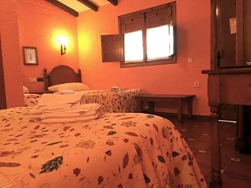 Фото Hermanos Macías Hotel