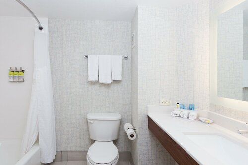 Гостиница Holiday Inn Express Hotel & Suites Montgomery E - Eastchase, an Ihg Hotel в Монтгомери