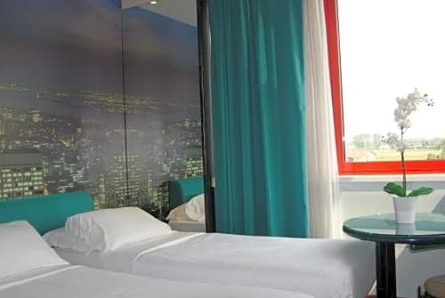 Фото Business Hotel