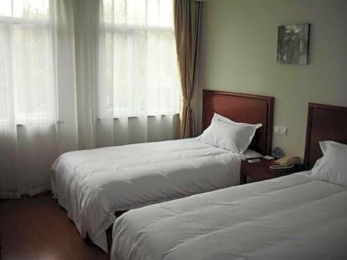 Фото GreenTree Inn Shanghai Songjiang District Sijing Town Sijing Metro Station Express Hotel
