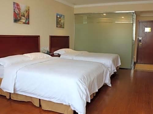 Фото Green Tree Inn Nanchang Fuzhou Road Renmin Park Hotel