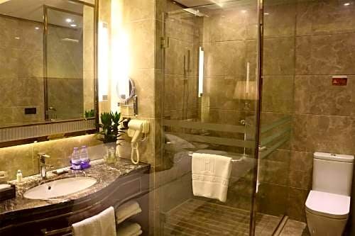 Фото Guangzhou Tongyu International Hotel