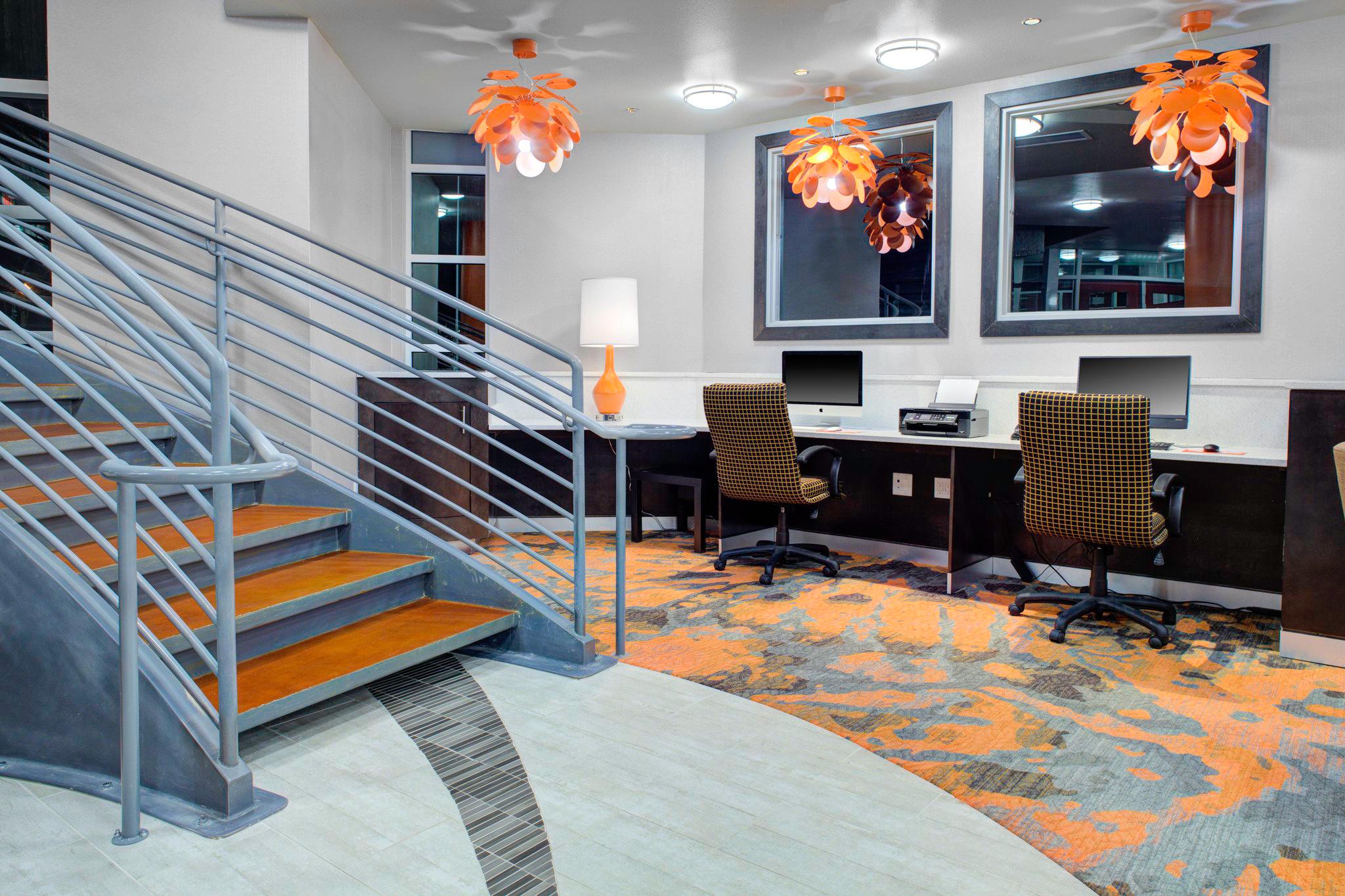 Фото Holiday Inn Windsor Wine Country, an Ihg Hotel