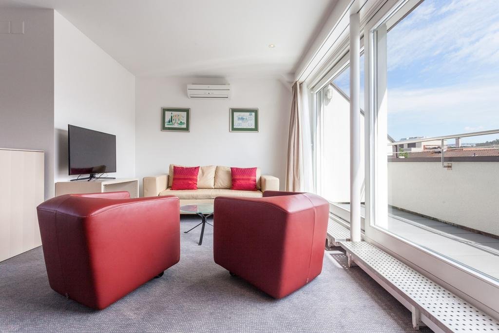 Фото Ema House Serviced Apartments Seefeld