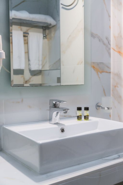 Фото Heaven Hotel